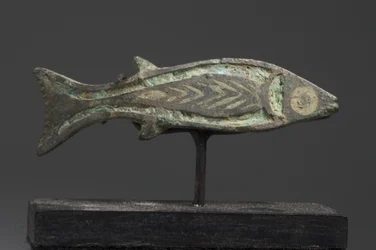 Romansk-britisk fibula af en fisk (bronze)